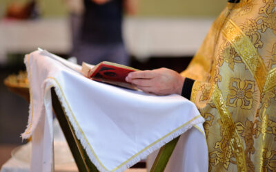 Jak rozpoznać ornat dobrej jakości – 10 cech profesjonalnego wykonania